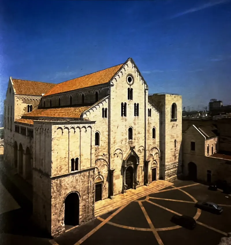 Facciata della Basilica di San Nicola a Bari